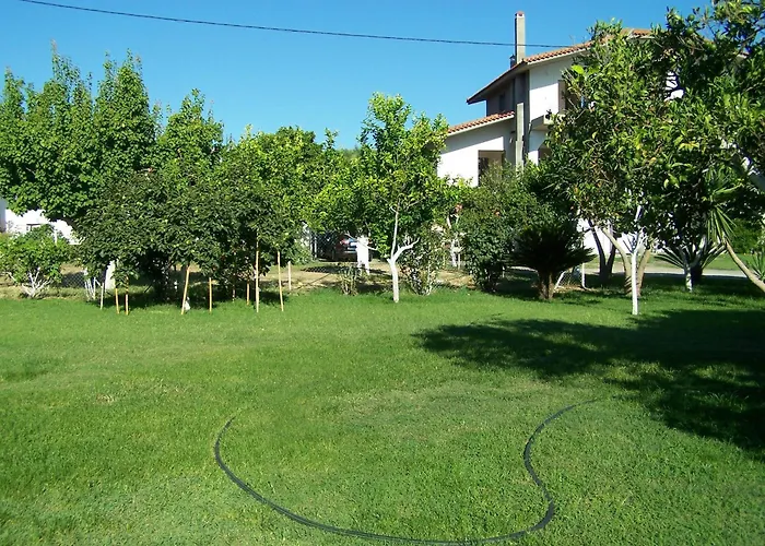 Akroyali Hotel & Villas