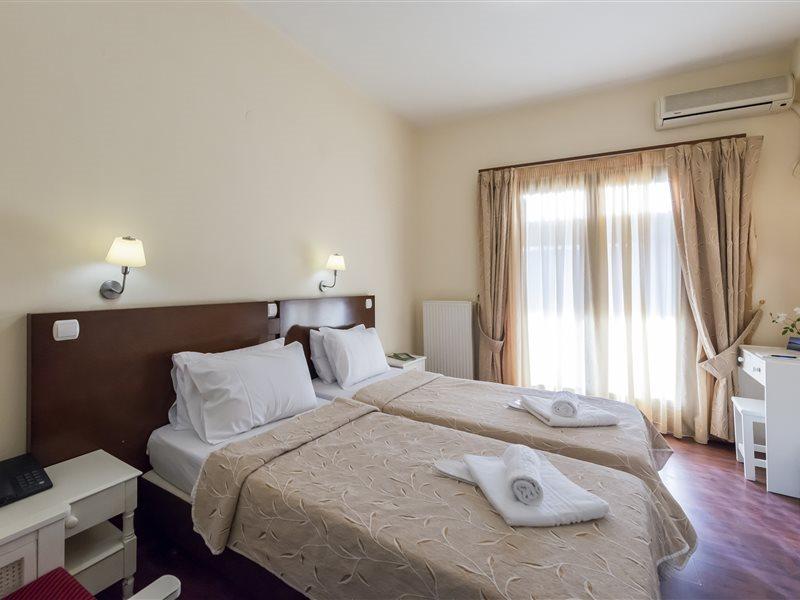 Apartahotel Akroyali & 3*