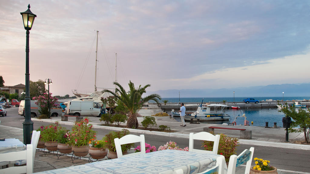 Apartahotel Akroyali & 3*