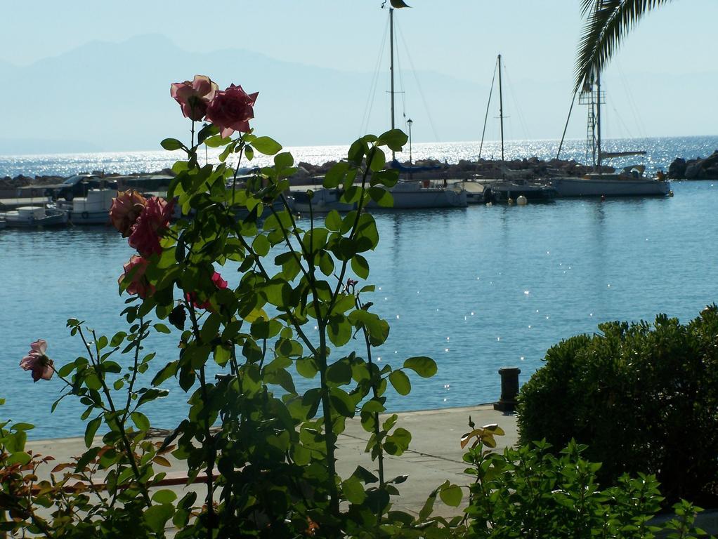Akroyali & Apartahotel Mési